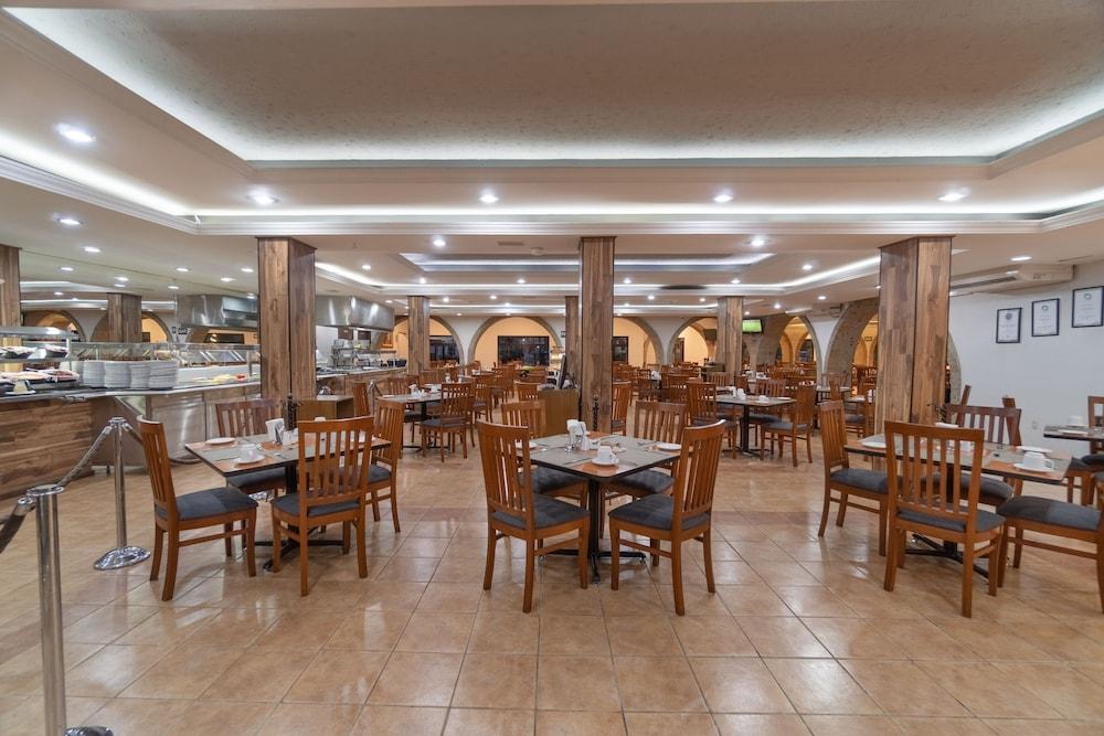Hotel Malibu Zapopan Bagian luar foto