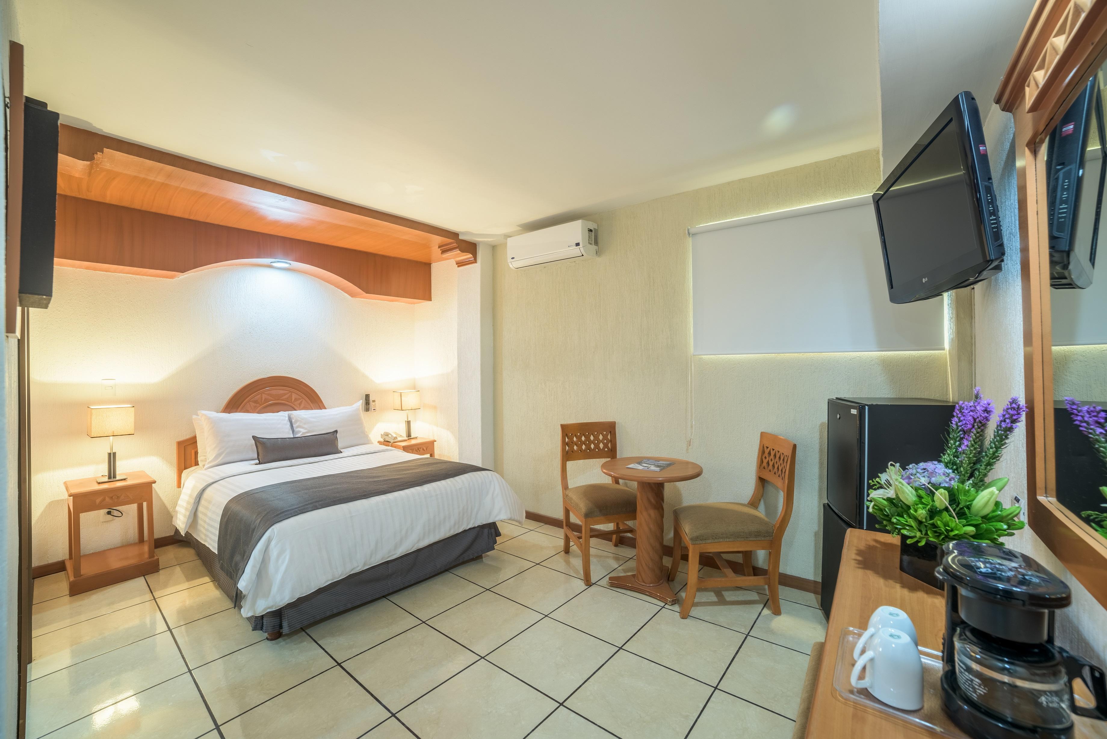 Hotel Malibu Zapopan Bagian luar foto