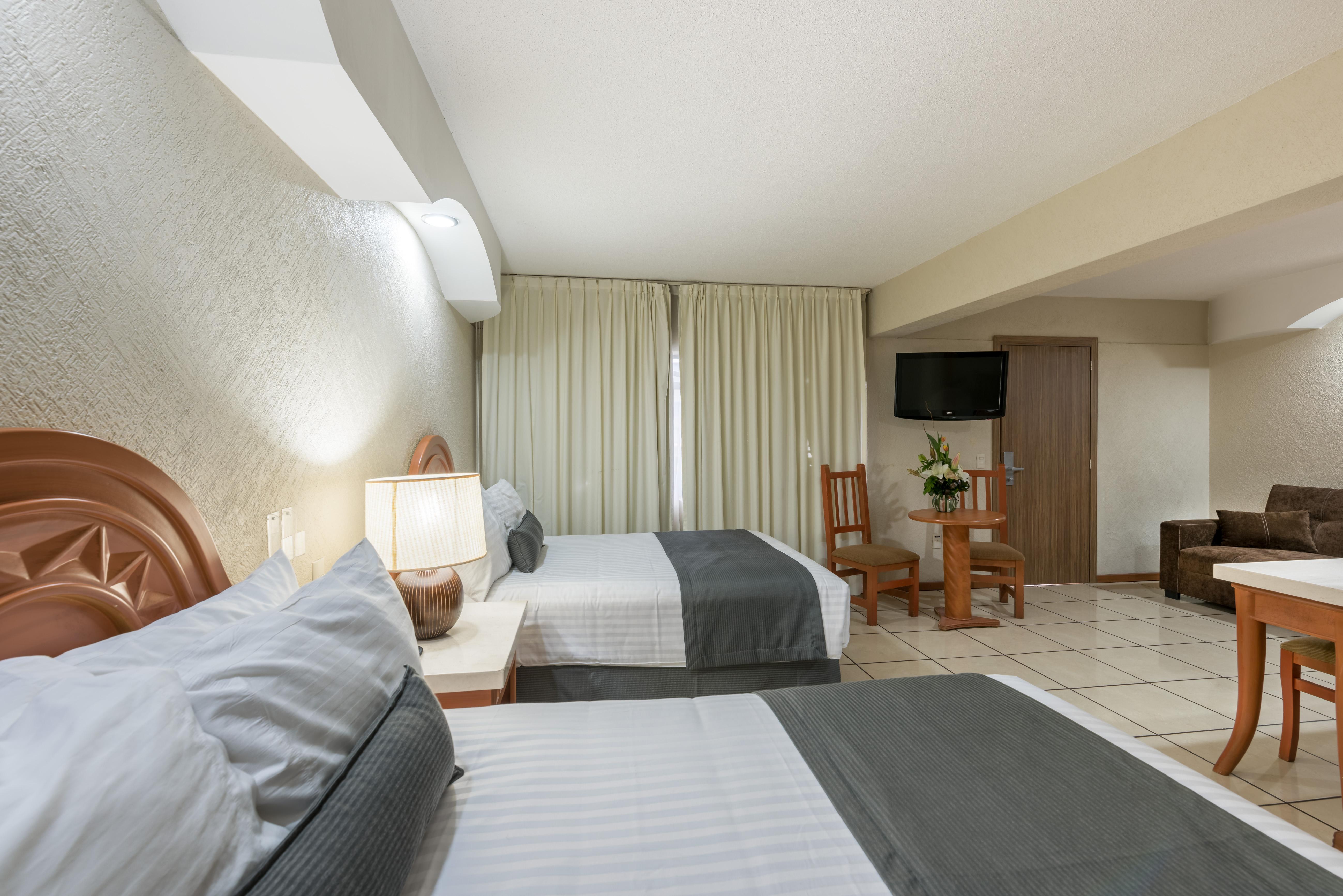 Hotel Malibu Zapopan Bagian luar foto