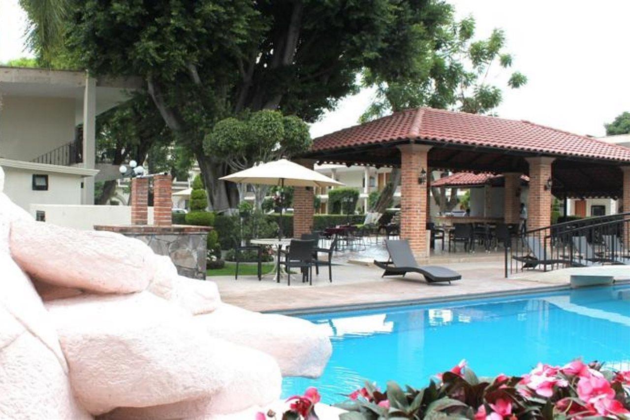 Hotel Malibu Zapopan Bagian luar foto