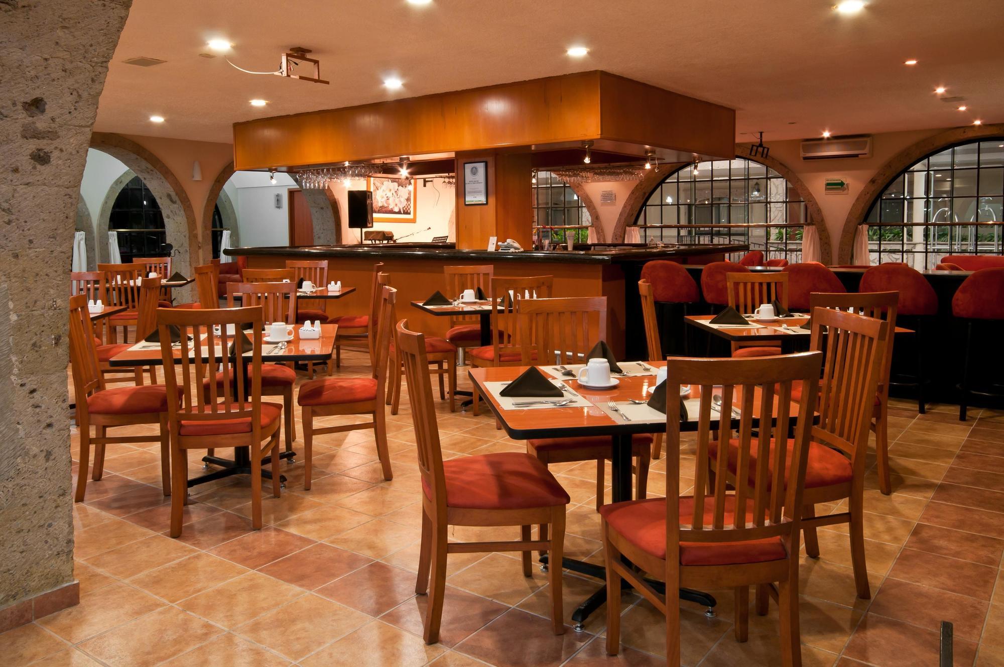 Hotel Malibu Zapopan Bagian luar foto