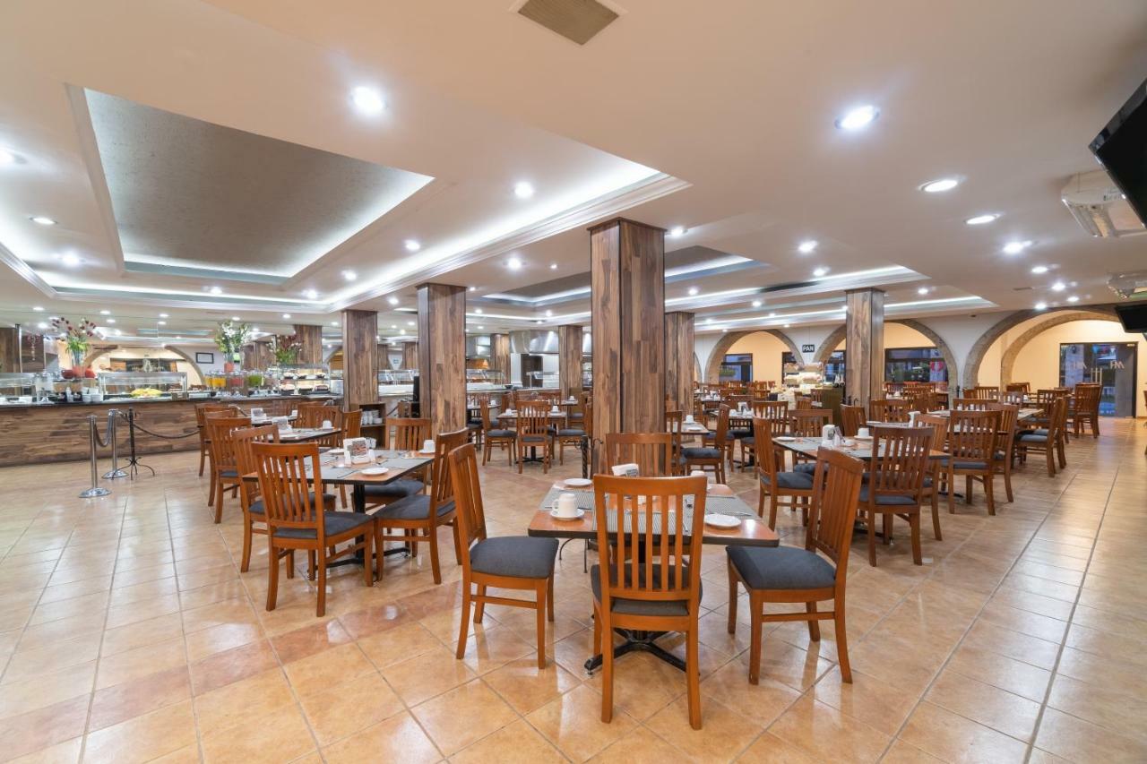 Hotel Malibu Zapopan Bagian luar foto